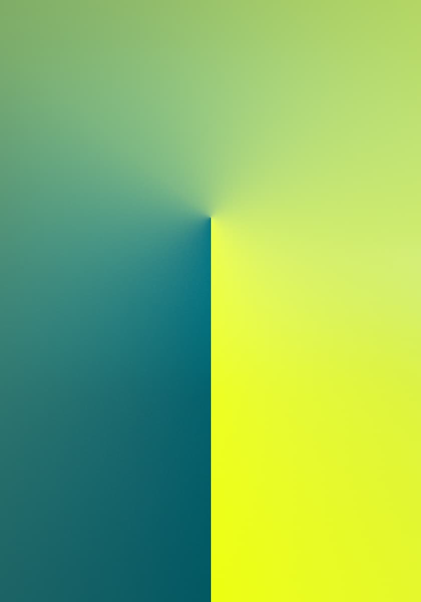 Colour gradient in petrol and neon yellow